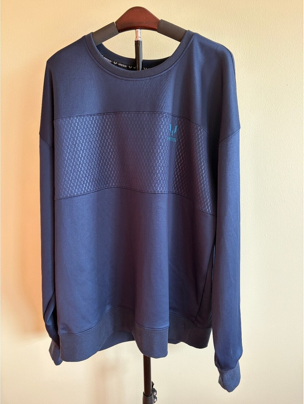 NWT Messi Collection Men’s Large Navy Blue Crewneck Athletic Sweatshirt